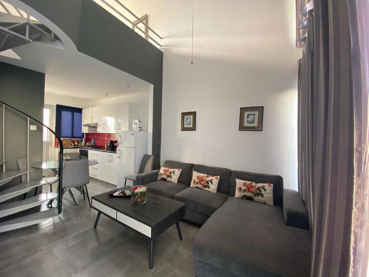 Cosy Apartment In The Heart Of Kato Paphos Extérieur photo